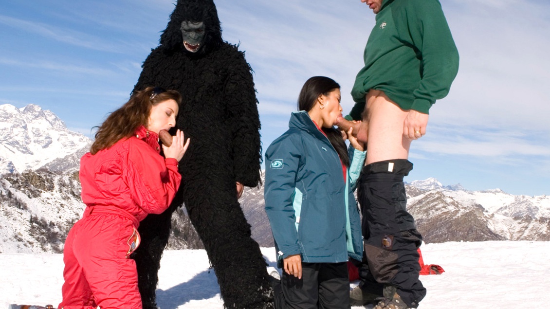 Judith Fox and Priva Receive a Mouth Full of Cum on a Mountain (Greg Centauro,Judith Fox,Priva)